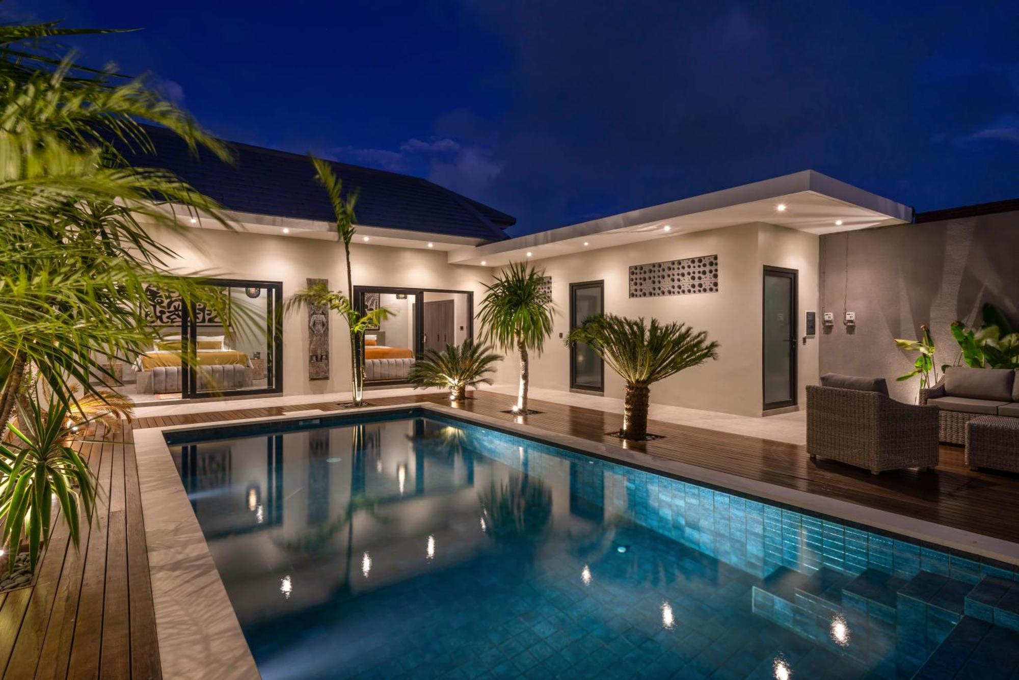 Koya : Luxurious And Modern 3br In Seminyak!