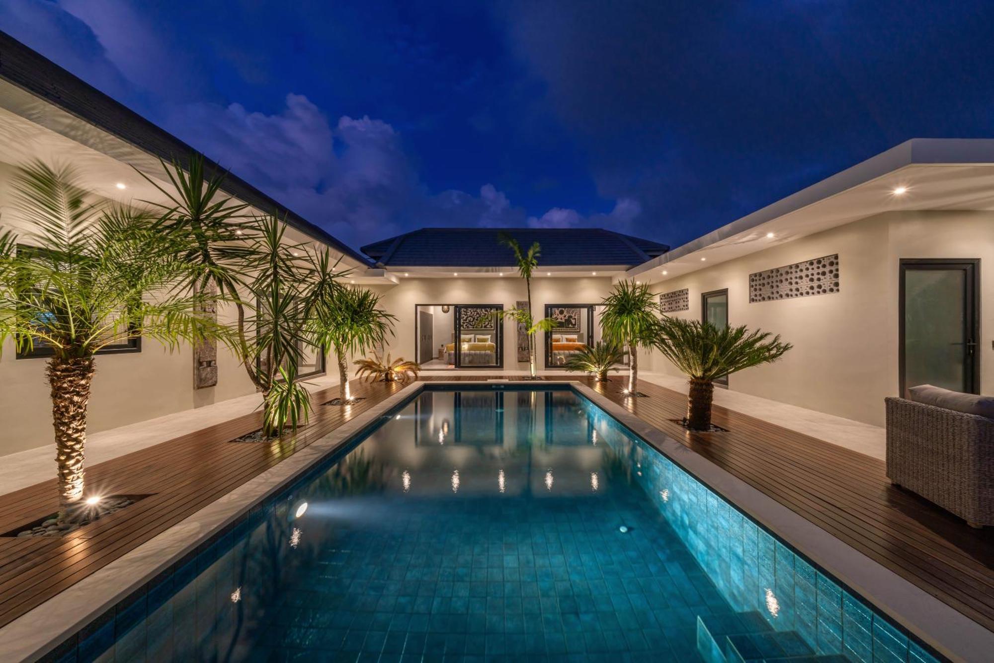 Koya : Luxurious And Modern 3br In Seminyak!